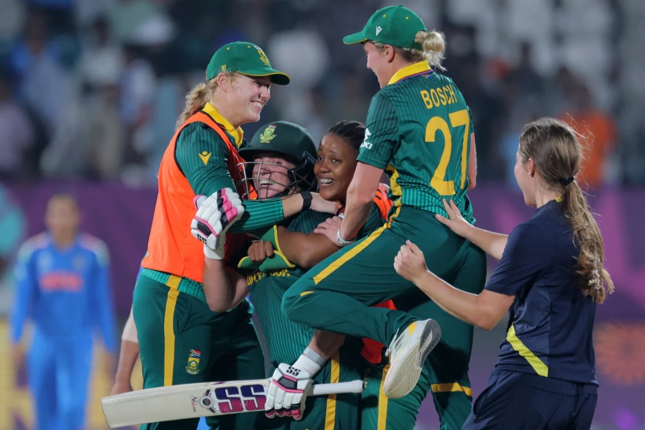 South Africa Defeat India for Third Time Despite Richa Ghosh’s Heroic 94