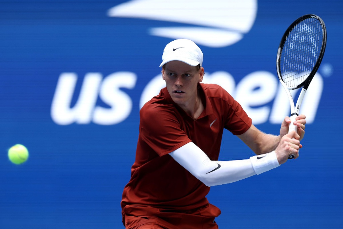 US Open 2025: Defending Champion Jannik Sinner Cruises Into Round Two